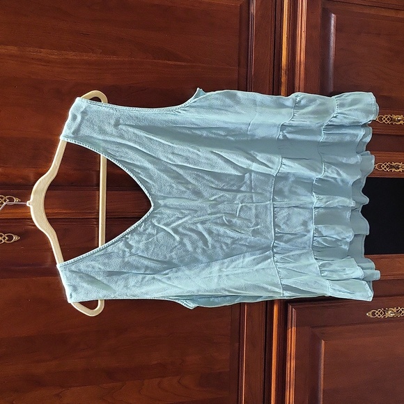 Loft Plus Tiered V Neck Top - Picture 2 of 4